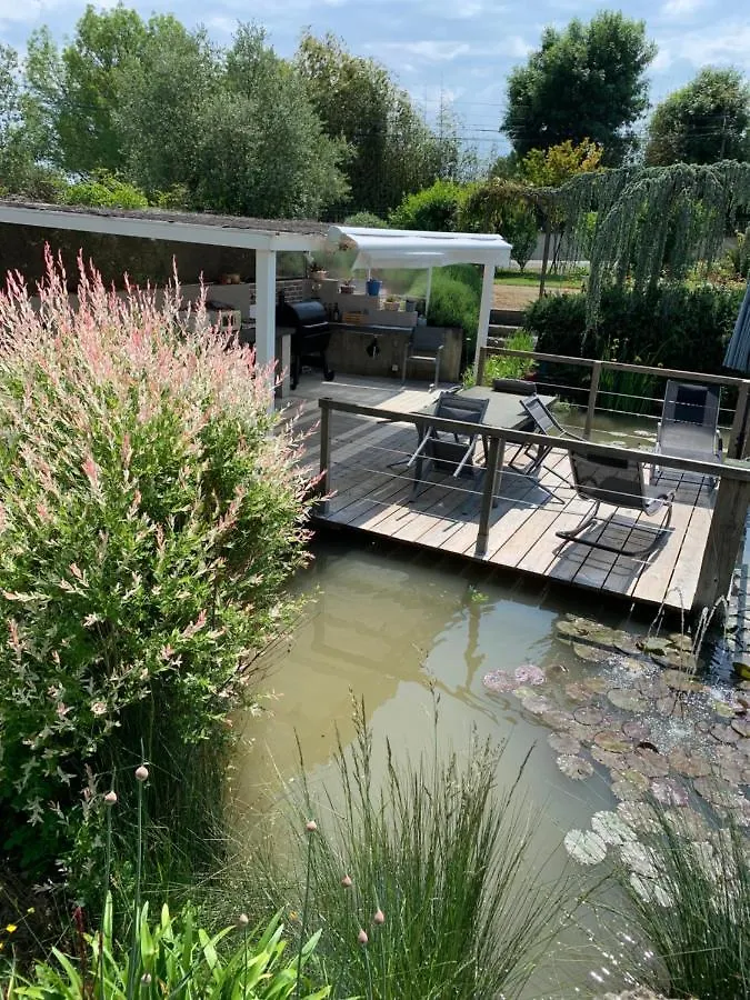 La Grenouillere Villa Caussade 0*,  France